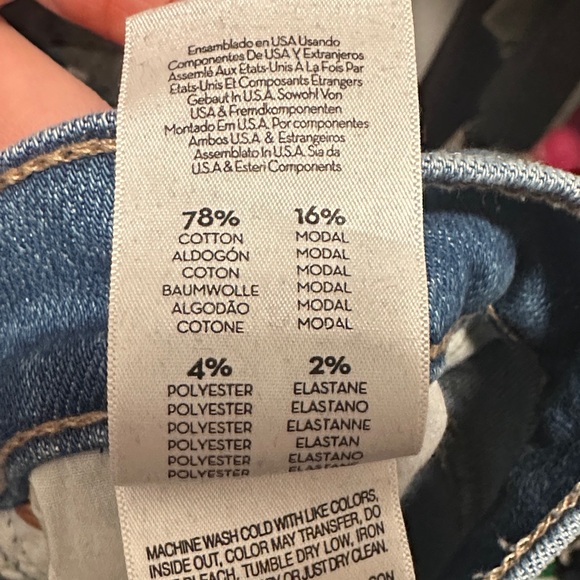 Mother Weekender Fray Jeans - Picture 8 of 9